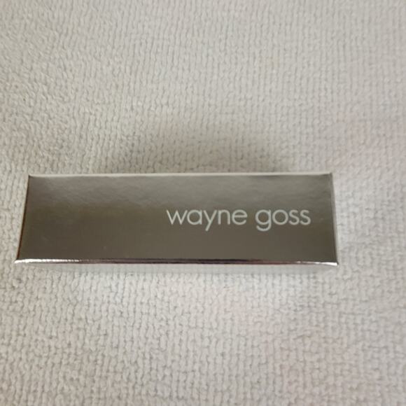 New Wayne Goss The High Shine Gloss in Hyacinth - Picture 2 of 5